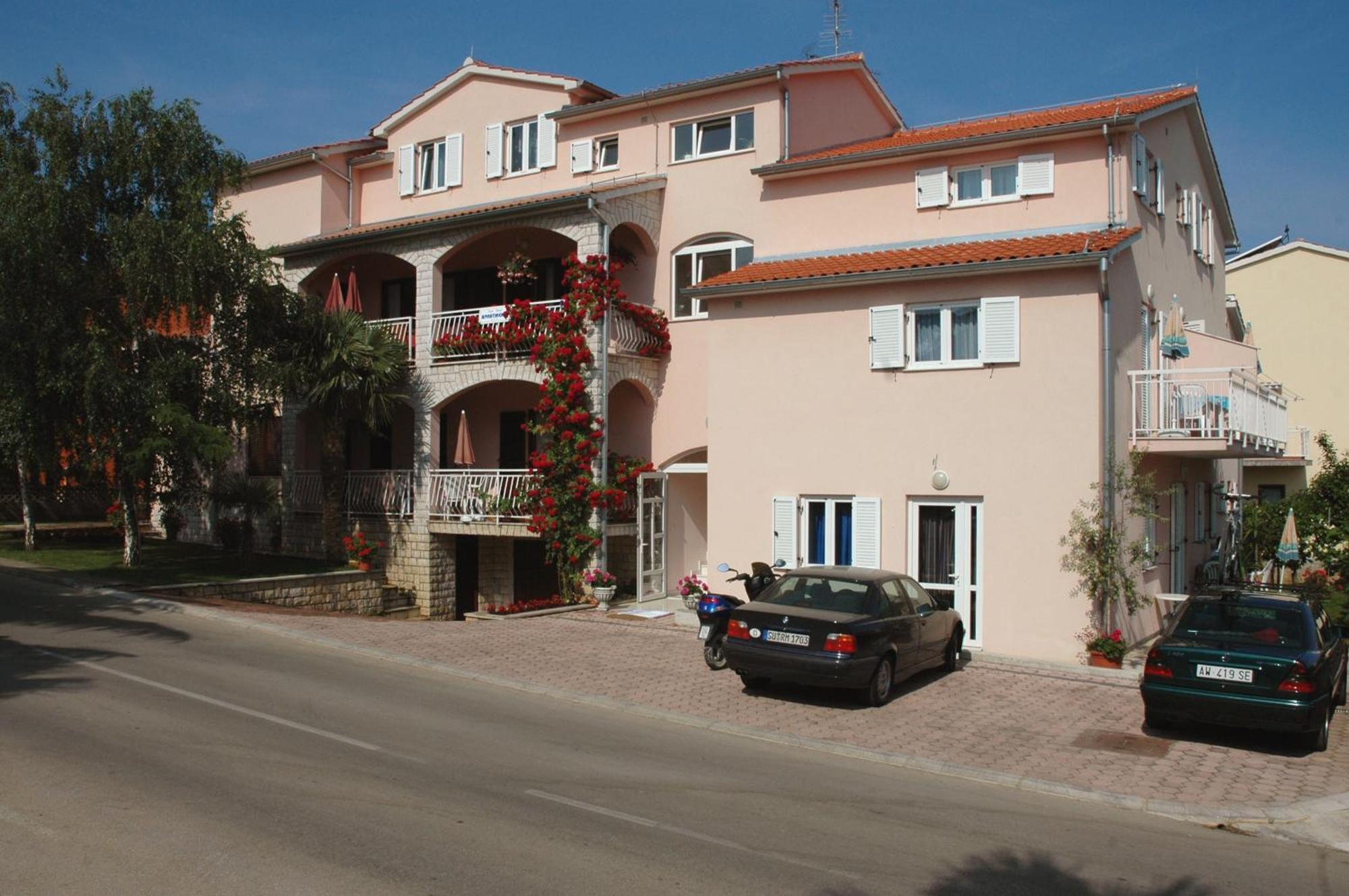 Apartment House Maric